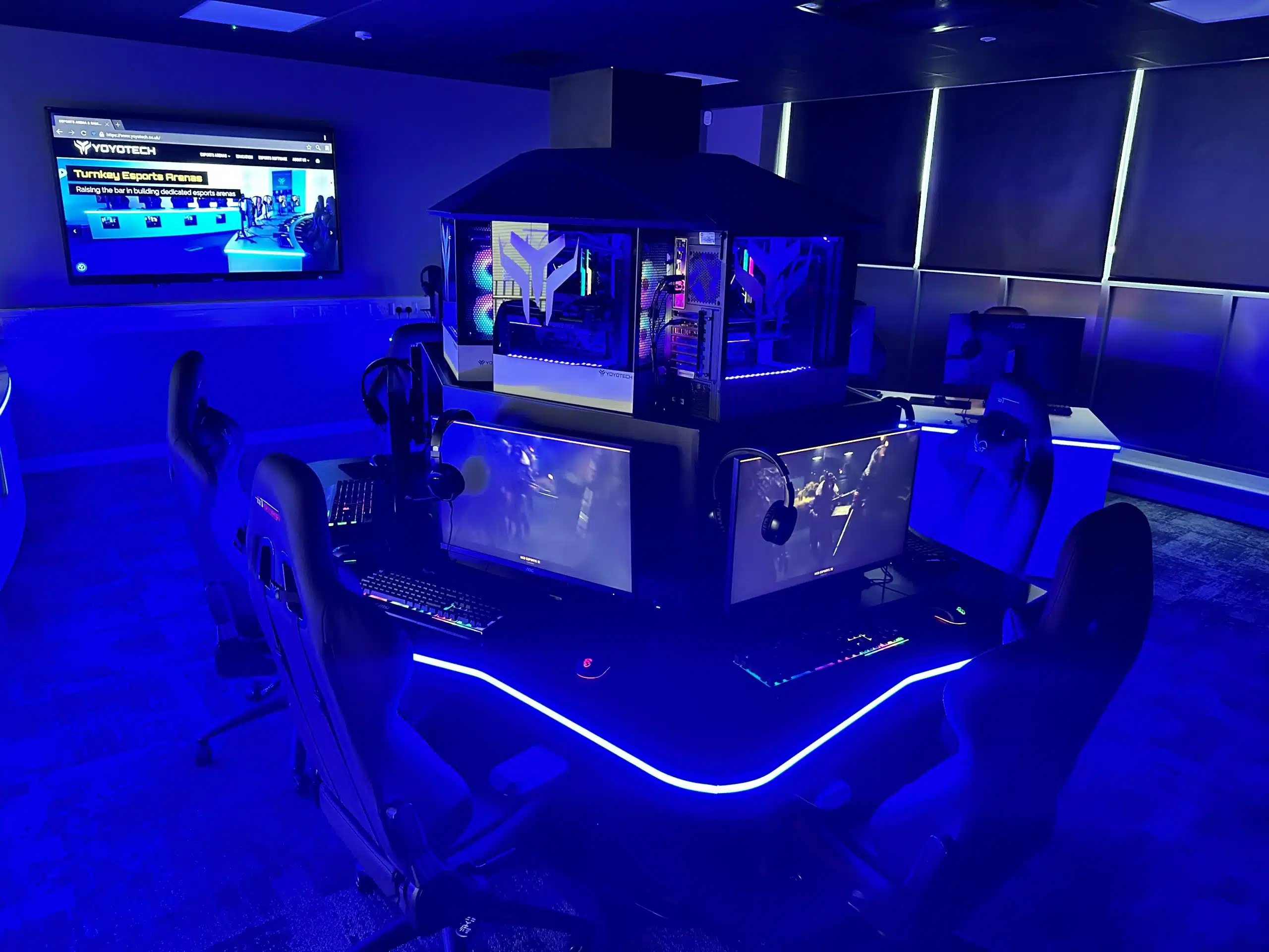 Central fitted island with esports gamings fitted, bespoke esports unit in esports facility